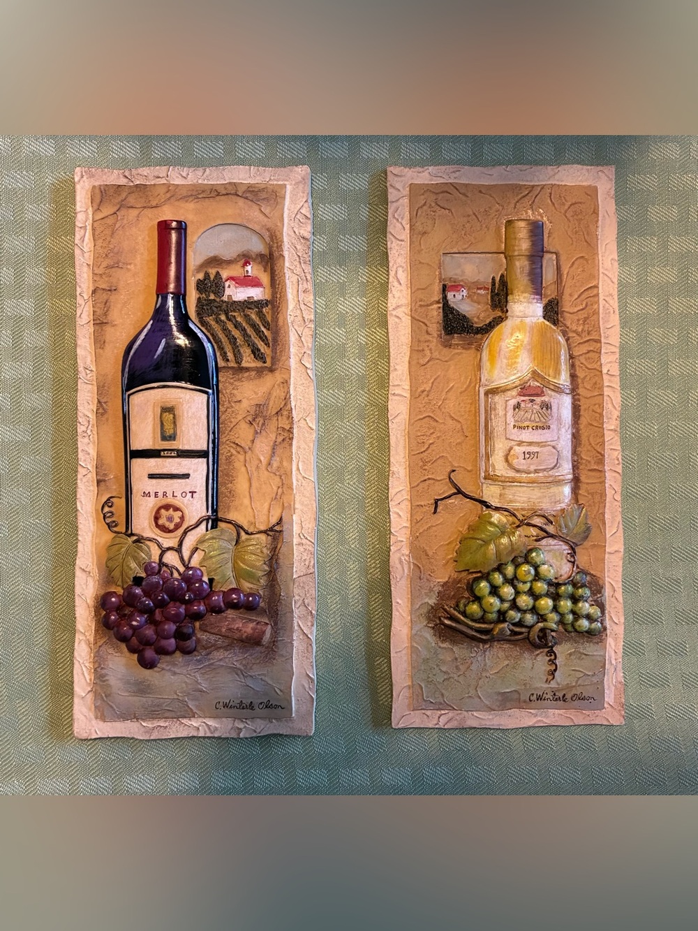 WINE BOTTLE PLAQUES (2)